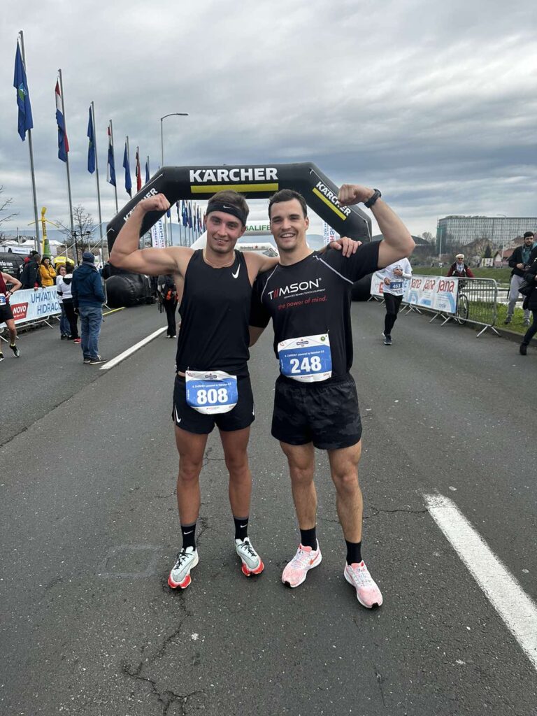 IMG-092977b8c15d80c8131bdf47e6dce8c5-V